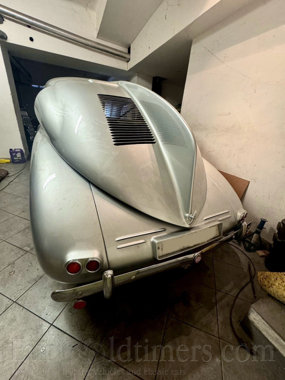 Tatra 87