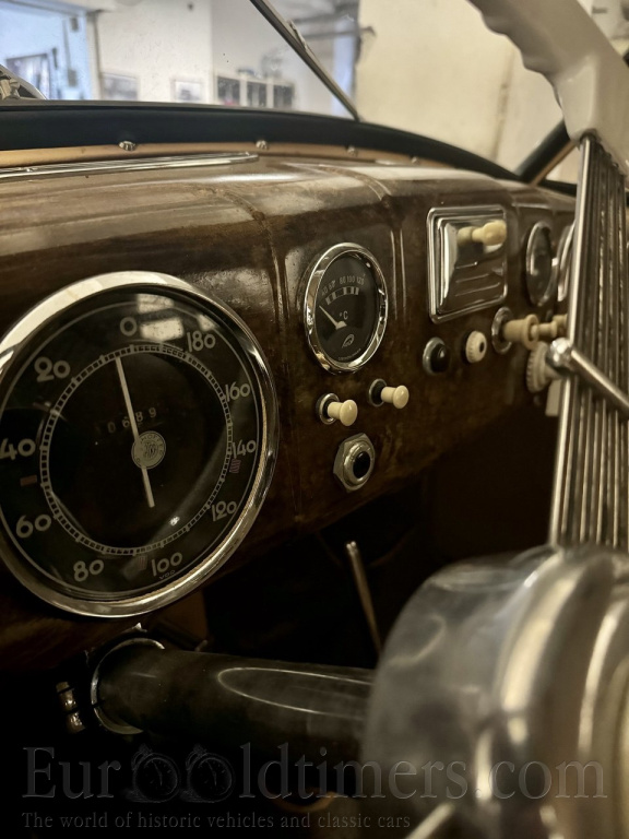Tatra 87