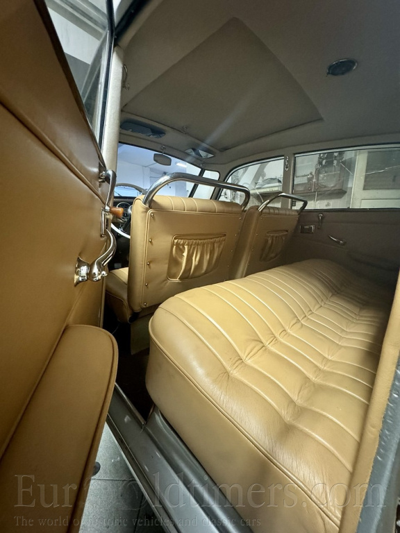 Tatra 87