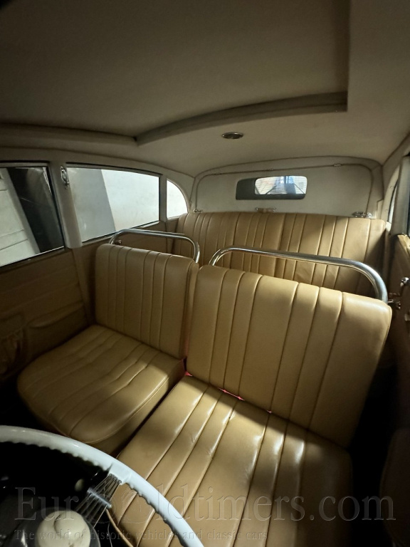 Tatra 87