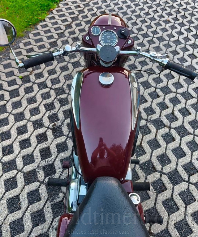 Ariel Huntmaster 650