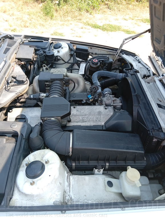 BMW e32 730i