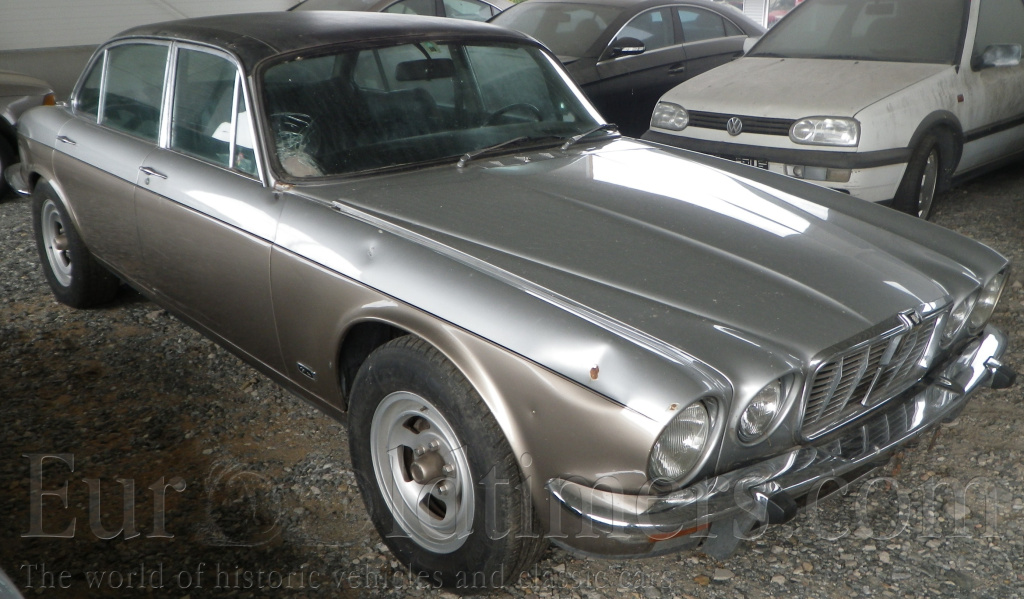 Jaguar XJ12