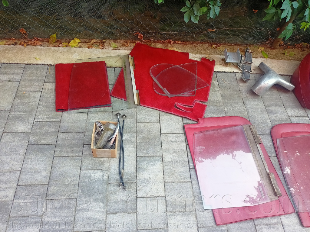 Přední, zadní a boční okna z Jaguaru S-t