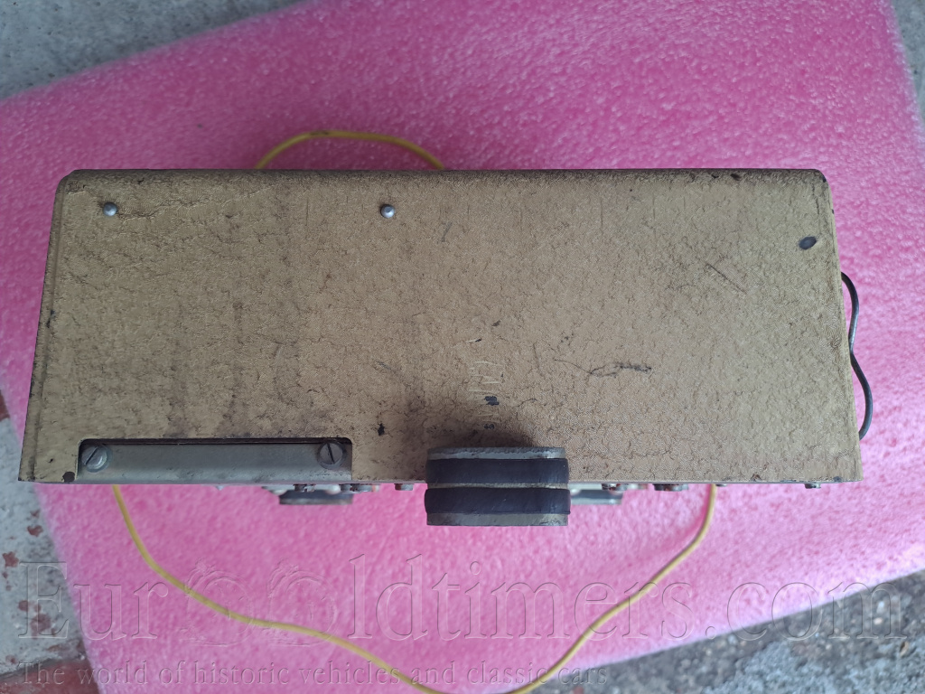 Autorádio Tesla Přelouč s měničem