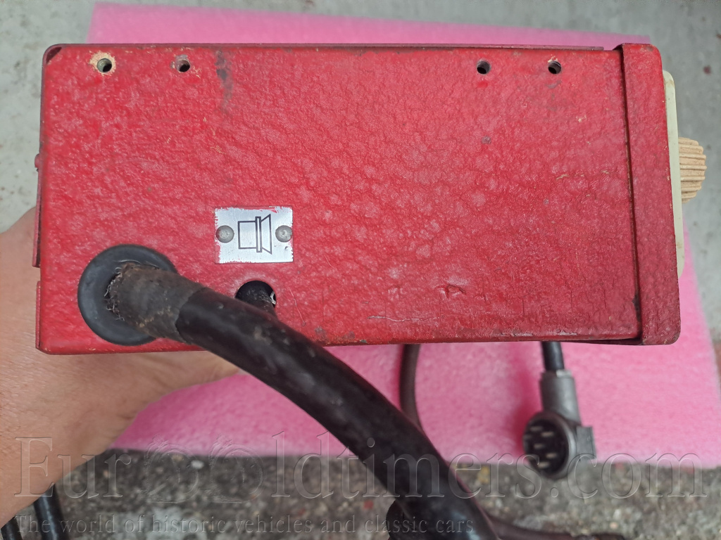 Autorádio Tesla Přelouč s měničem