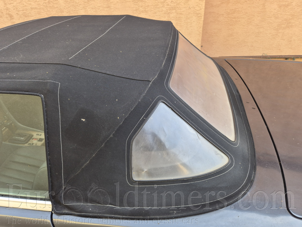 Mercedes Benz SL380 W107