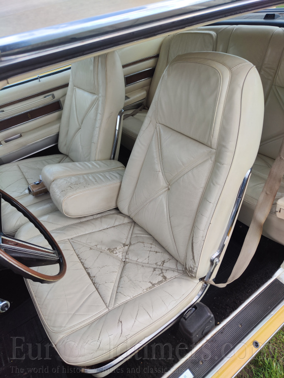 Lincoln continental coupe mark III