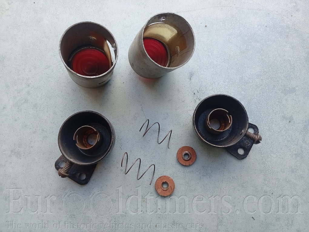 Předválečné zadní světlo s osvětlením SP