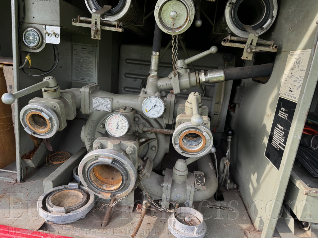 Mercedes Benz Unimog 404 rok 1966