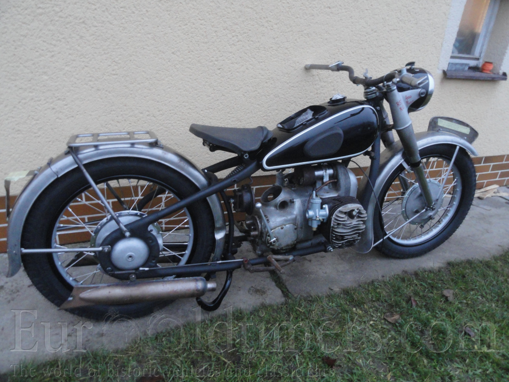 BMW R6, rok 1937, vyrobeno jen 1850kusů 