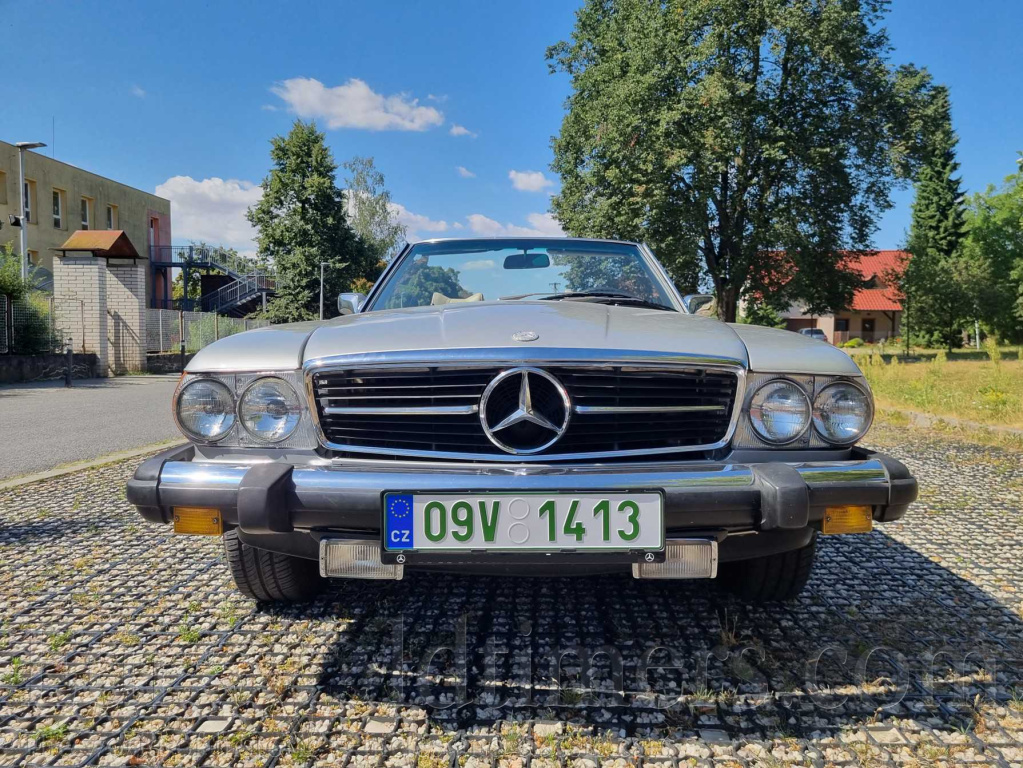 Mercedes-Benz 450 SL