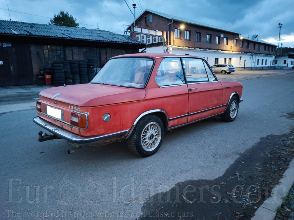 BMW 1502 coupé před renovací s Tp