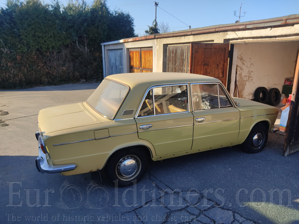 Lada VAZ 2103