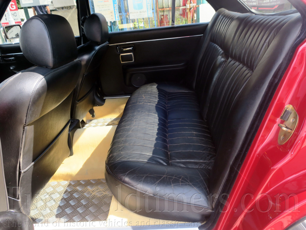 Prodám Jaguar XJ 6 4.2 i 151 kW 