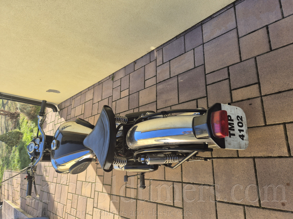 Royal Enfield Bullet 350