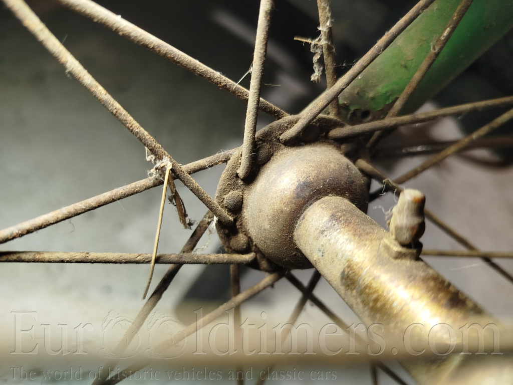 Jízdní kolo Ahoj, Ogar, Autfit