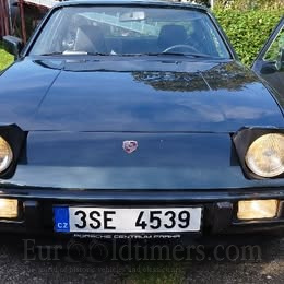 Porsche 924