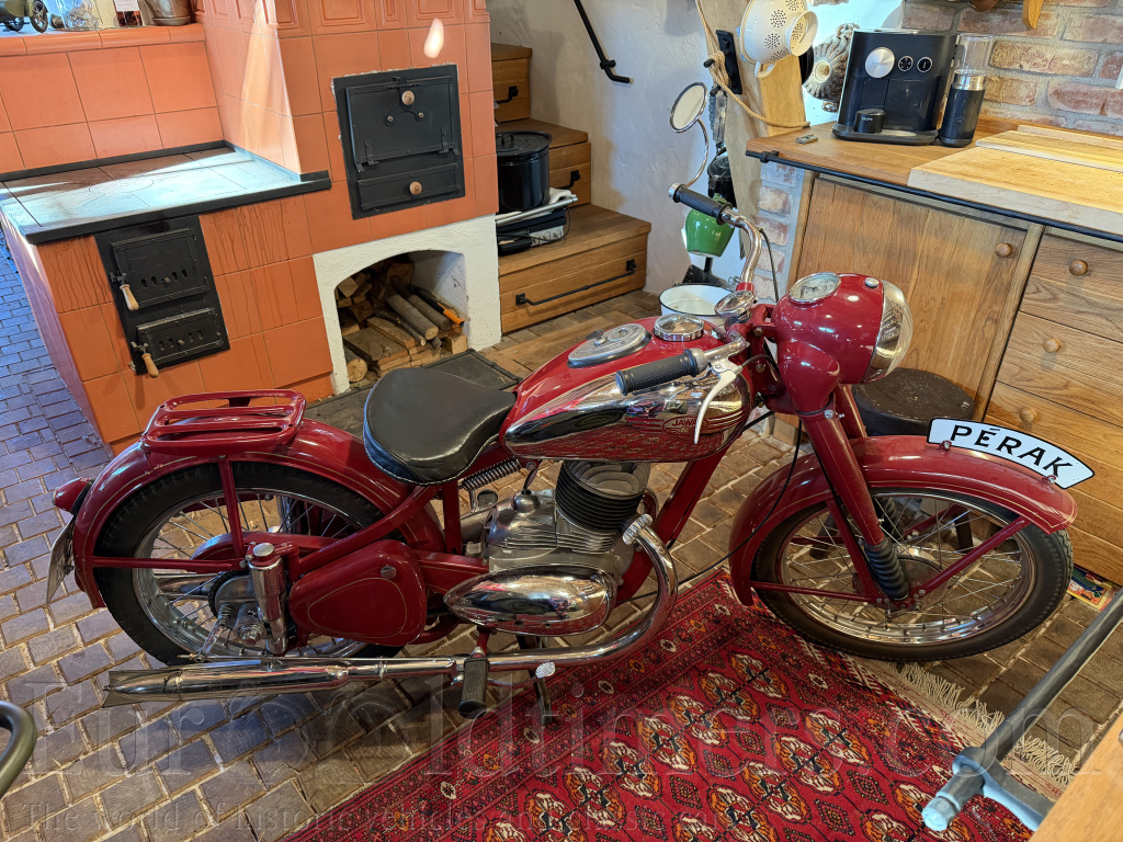 Jawa 250 Perak 1954 - po GO, krásný stav