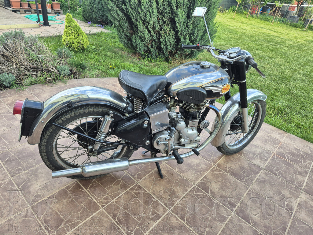 Royal Enfield Bullet 350