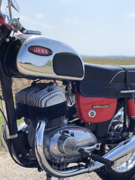 Jawa California 