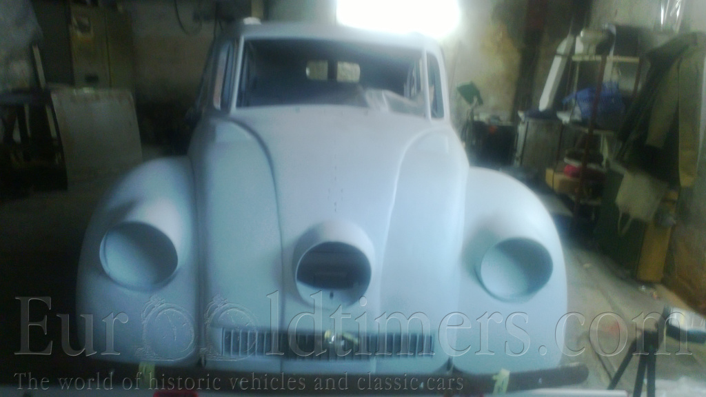 Tatra 87