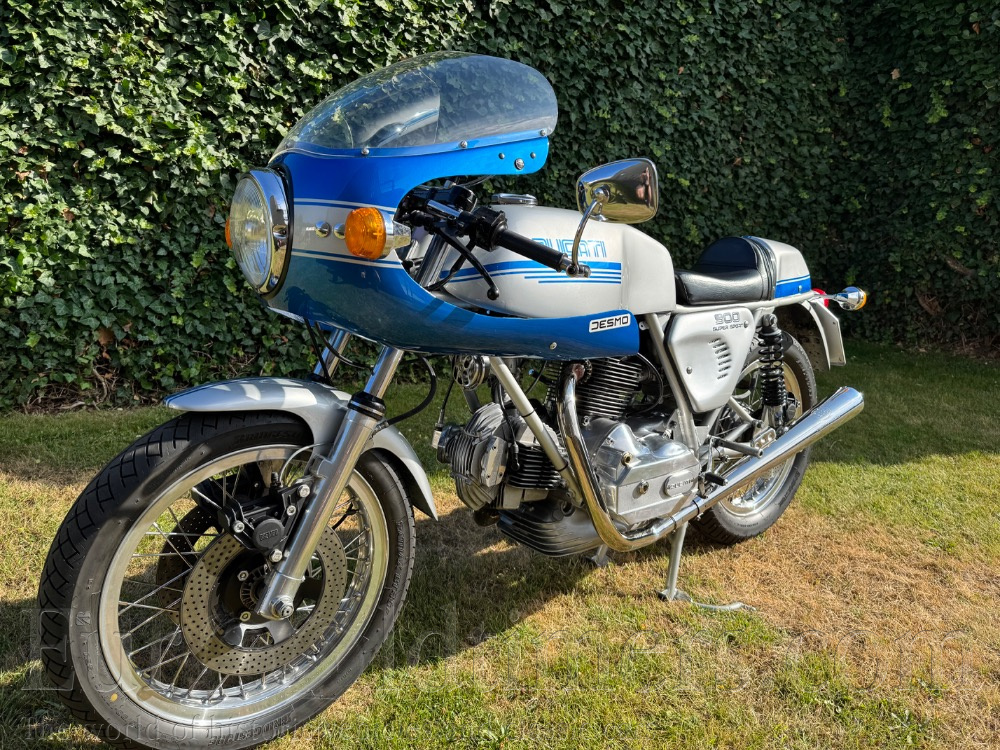 Ducati 900 SS