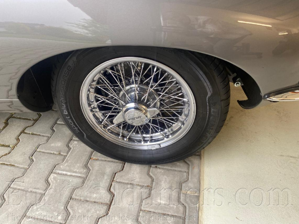 Jaguar E-Type 4.2 Series 1½ (1967)