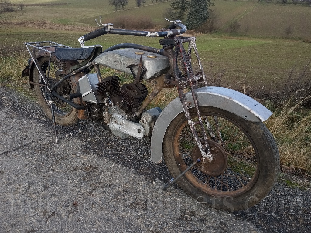 BSA 770 Model E27 Light