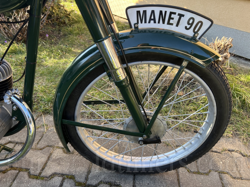 MANET 90