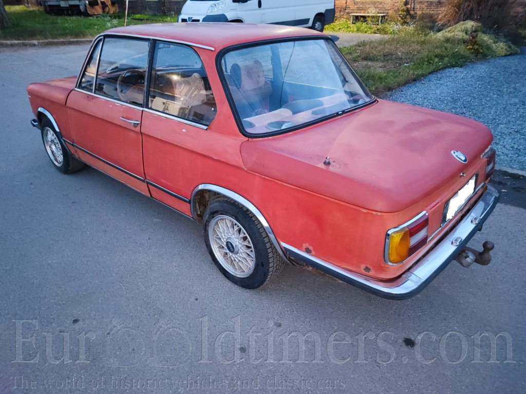 BMW 1502 coupé před renovací s Tp