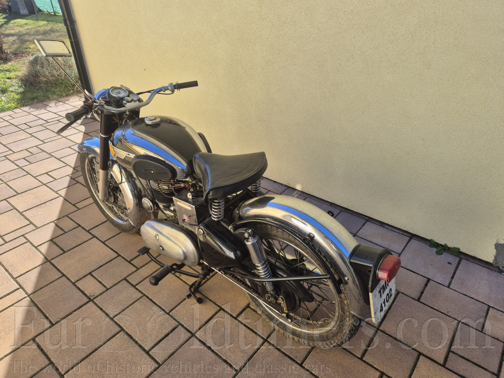 Royal Enfield Bullet 350