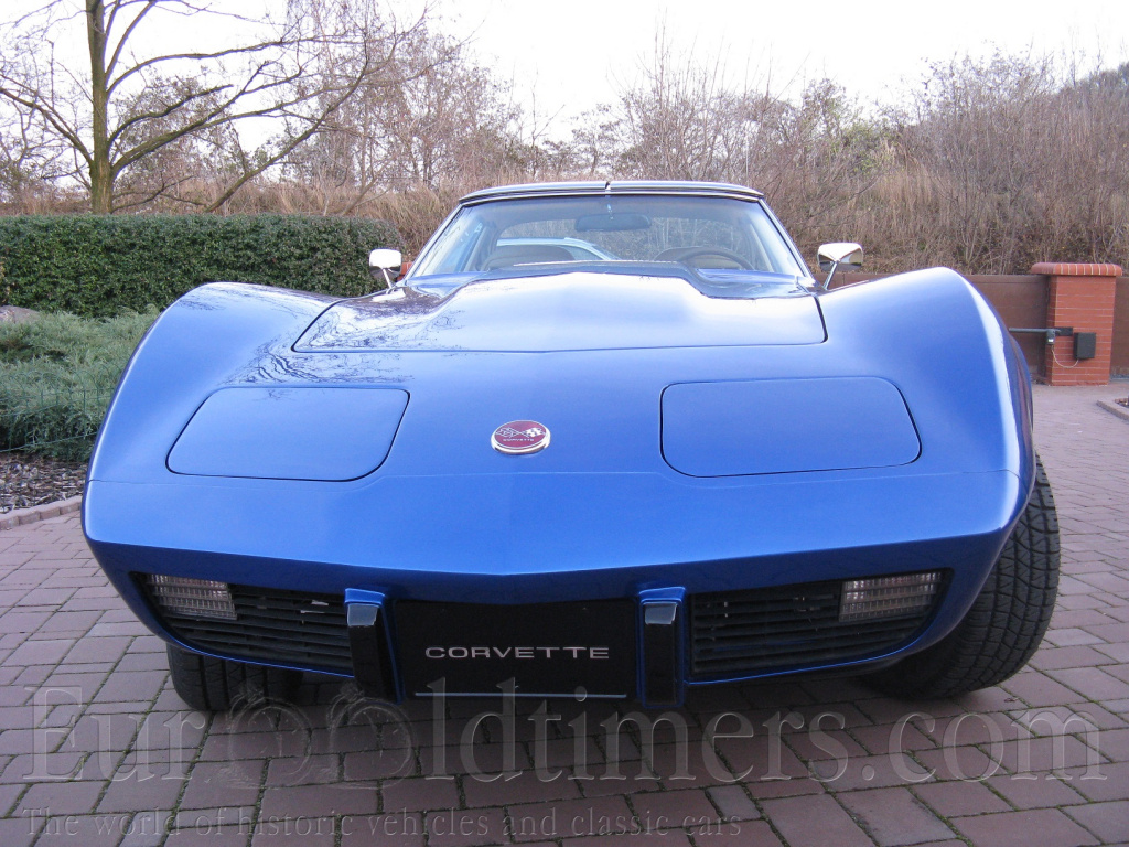 Chevrolet corvette 3