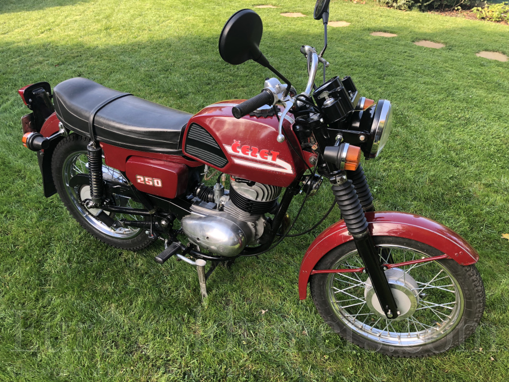 Двигатель cz 250