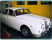 (1959) Jaguar Mk. II, 3,4