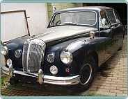 (1961) Daimler Majestic Major DQ 450