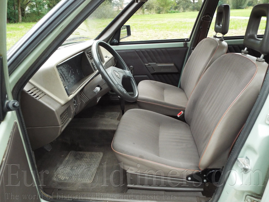 Škoda Favorit 136lux r.v 1990, STKplatná