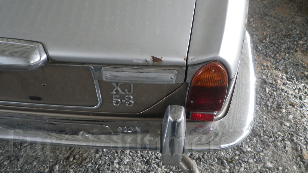 Jaguar XJ12