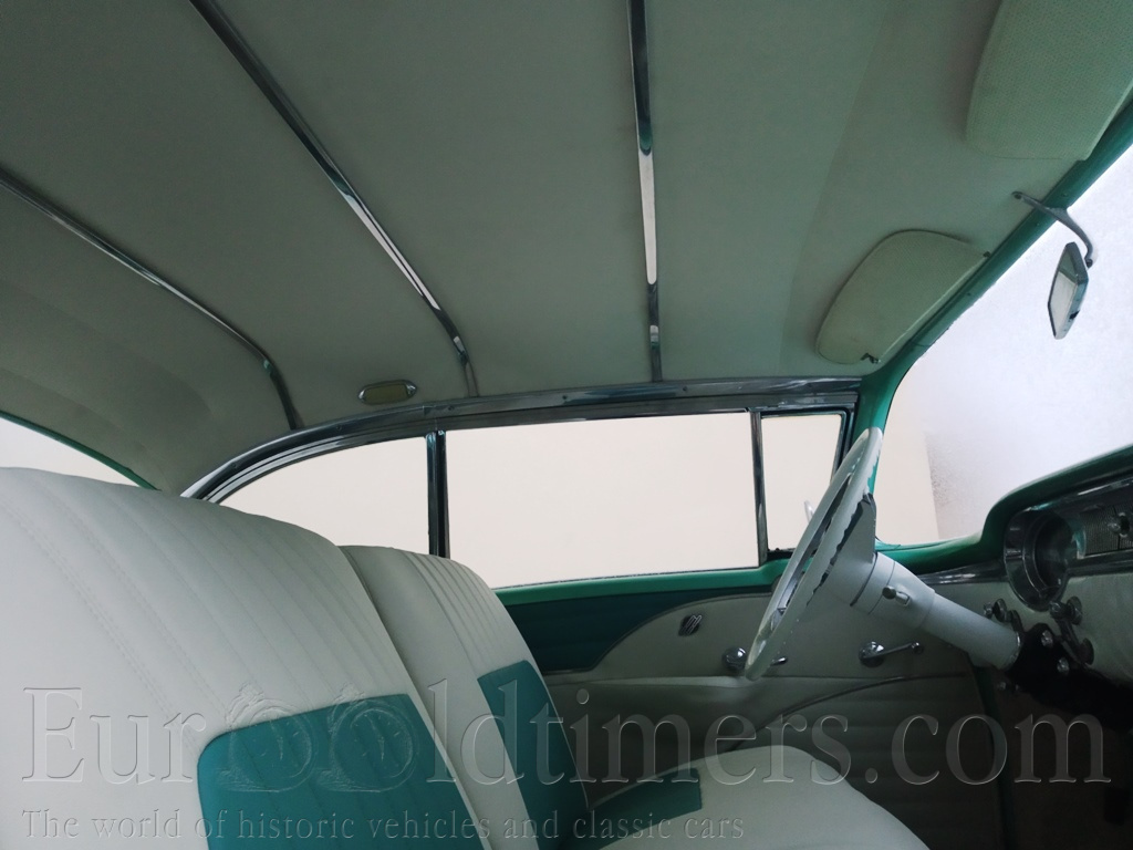 Oldsmobile Super “88“ Holiday Coupe