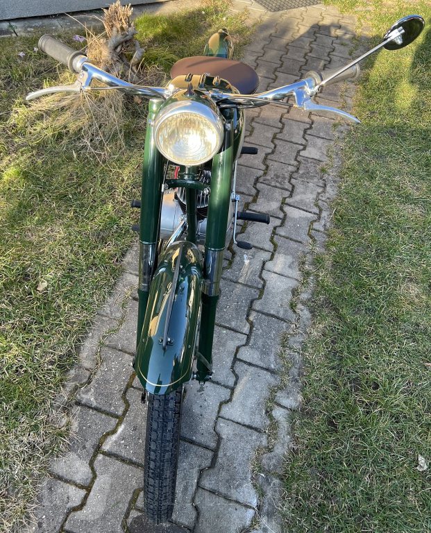 MANET 90