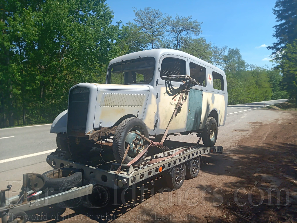 Opel Blitz 1a1/2 tuna sanitka