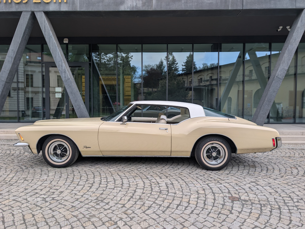 Buick Riviera 1971